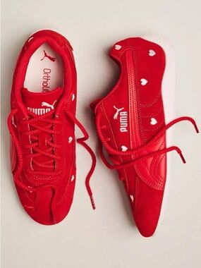 NWOB PUMA Speedcat Amor Hearts Athletic Shoes Sneakers in Red